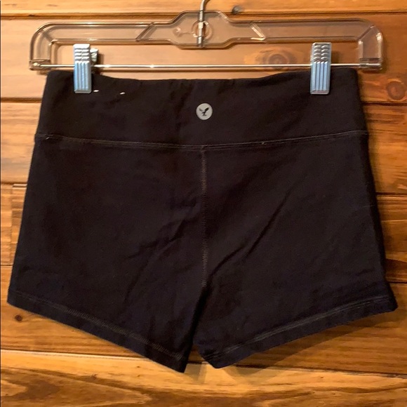 American Eagle Compression Shorts in Black - Picture 2 of 5